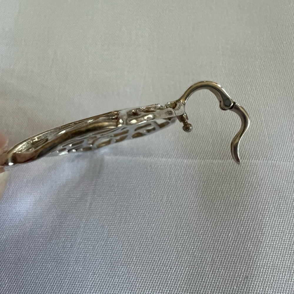 Sterling Silver Filigree Leaf Pendant/Enhancer - Picture 5 of 7